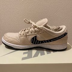 NIKE x ALBINO&PRETO SBダンクの画像