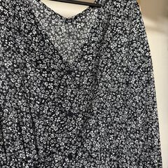 【9/6販売開始⭐︎レディースまとめ買い】No.12　LOWRYS FARM小花柄ワンピースの画像