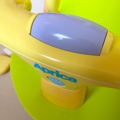 アップリカ バスチェア 初めてのお風呂からすぐ使える の画像