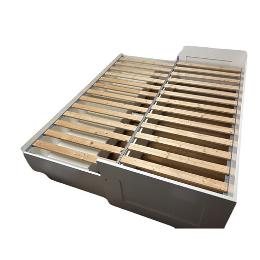 引き出し付のベッド クイーンサイズ