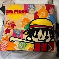 ONE PIECE クッションの画像