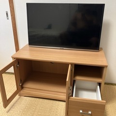 テレビとテレビ台セットの画像