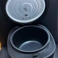 9月20日受渡限定:４合炊き炊飯器の画像