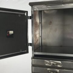 KARE 【廃番】バスタータイム キャビネット スチール インダストリアル 定価179,000円の画像