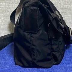 PRADA プラダ　ショルダーバッグの画像