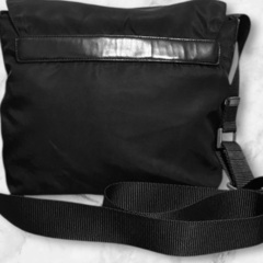 PRADA プラダ　ショルダーバッグの画像