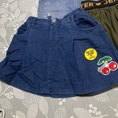 スカート　150の画像