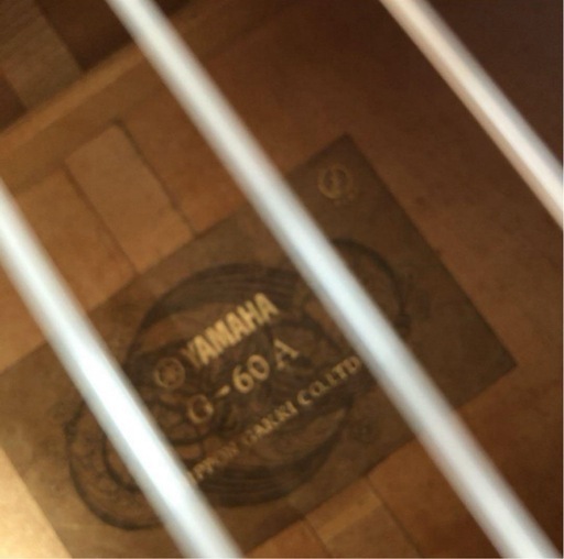 アコースティックギター  ギターケース予備弦付き
