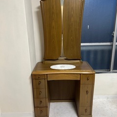 3面鏡ドレッサーの画像