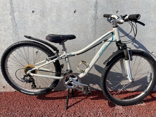 SPECIALIZED Hotrock 24インチMTB