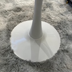 大理石テーブルの画像