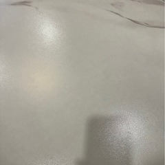 大理石テーブルの画像
