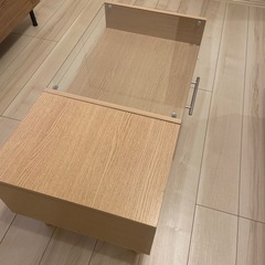 ドレッサーにもなるローテーブルの画像