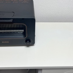 食器棚の画像