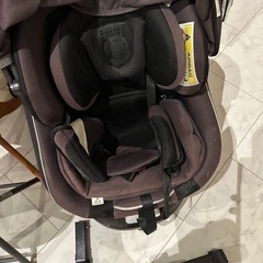コンビ チャイルドシート ネルーム  COMBI NEROOM 新生児～4歳頃 0-18kg 幌付き 黒 乳児用 幼児用 ベビーシートの画像