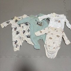 新生児　冬服の画像