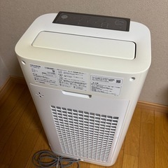 シャープ 加湿空気清浄機 KI-HS50-W 2019年製の画像