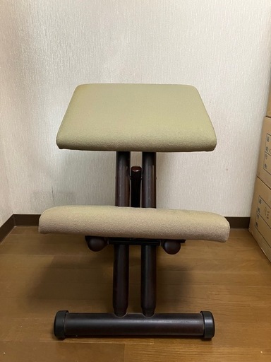 ストッケ バランスチェア 品