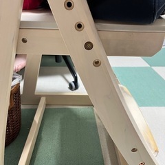 ニトリ子供学習椅子の画像