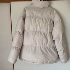 GU 白 ダウン レディースの画像