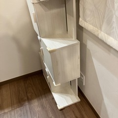 【定価5万】扉付き棚　シェルフ　本棚　物置　ハイタイプの画像