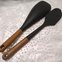 未使用品　ストウブ　スパチュラ　2点セット　シリコンの画像