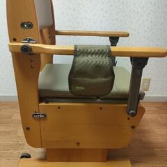 家具調トイレ さわやかチェアPT(肘掛はねあげタイプ)中古美品の画像