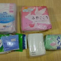 ◆【おパンツライナー】　《ウィスパー、他》　　　　※未使用、半端等の混合です。　●お取引のおついでにjんの画像