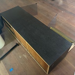 テレビボードの画像