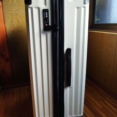 110L+ ７泊以上 XXLサイズ 拡張機能付きキャリーケース（ホワイト）未使用品の画像