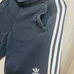adidas ブラック ショートパンツ 3本ライン　アディダス　ハーフパンツの画像
