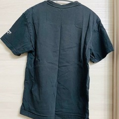 Reebok ロゴ入り黒Tシャツの画像