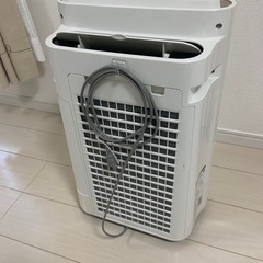 SHARP 加湿空気清浄機　KC-G40-Wの画像