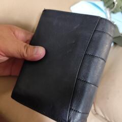美品!使用感アリ。ワッフル素材ブラックおりざいふの画像