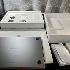 MacBook Pro M3 1TB SSD / 24GB マジックマウス付き (H) 天神南