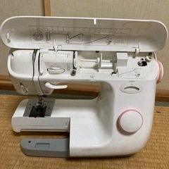 トヨタ ミシン Sophina ER715の画像