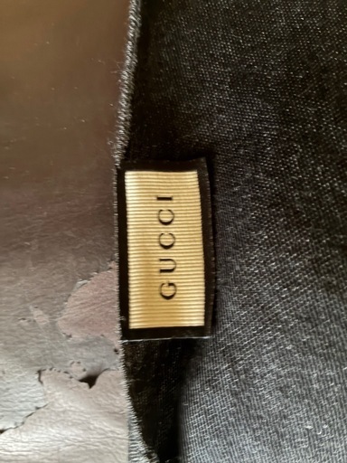 GUCCIマフラー
