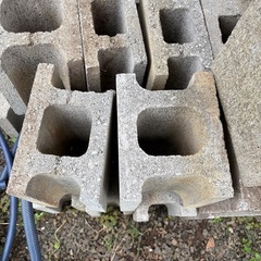 ⭐︎お話し中⭐︎コンクリートブロックの画像