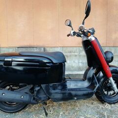 ヤマハ、ボックス車体の大きな50cc実働車。の画像