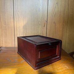 レトロ鏡付き小物入れ(直接取引限定)の画像