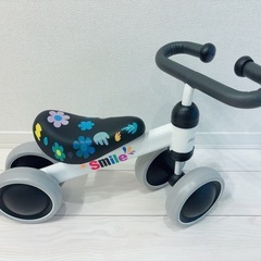 三輪車の画像