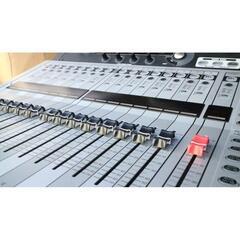 【配送不可】YAMAHA／TF1 デジタルミキサー（ハードケース付き）の画像