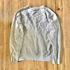 ユニクロ　UNIQLO　スウェットシャツ　M　グレー　シンプル　ユニセックスの画像