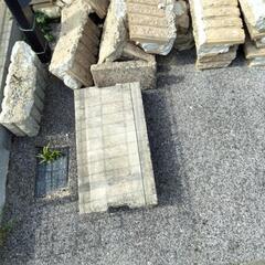ブロック　コンクリート蓋の画像