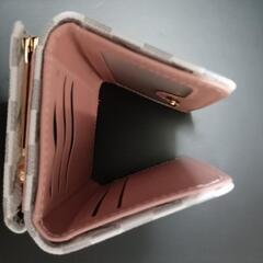 2つ折れ財布の画像