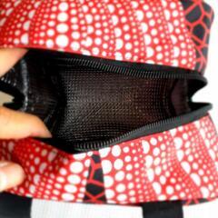 草間彌生のランチバッグ、ランチボックス、お弁当袋、保冷バッグの画像