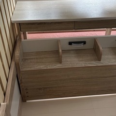 子供部屋用ベットと机等の画像