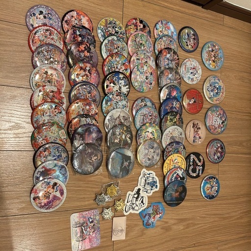 Disney　缶バッジ