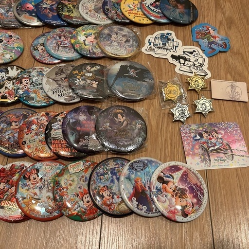 Disney　缶バッジ