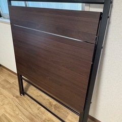 折り畳みデスクの画像